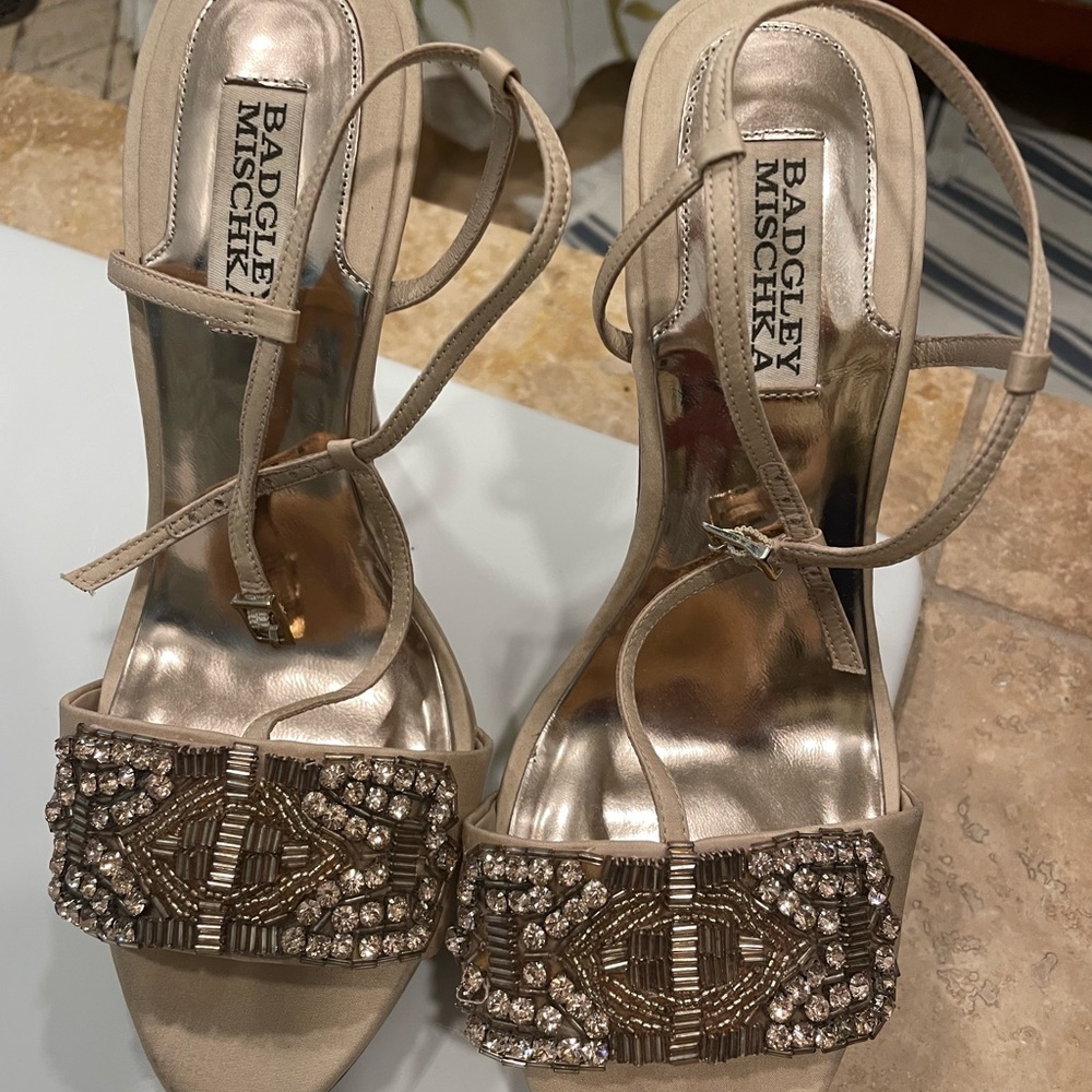 Shoes - Picture 3 of 6
